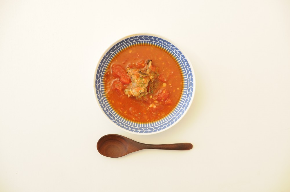 スペアリブのガーリックトマトスープ